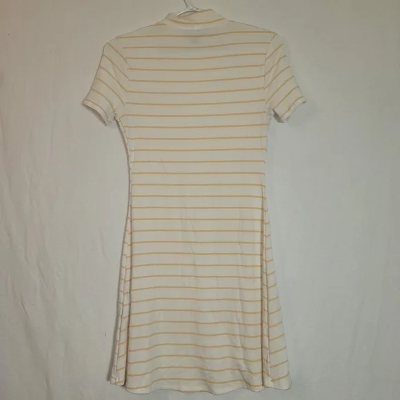 154. Forever 21 Dress Sz M - Picture 2 of 5